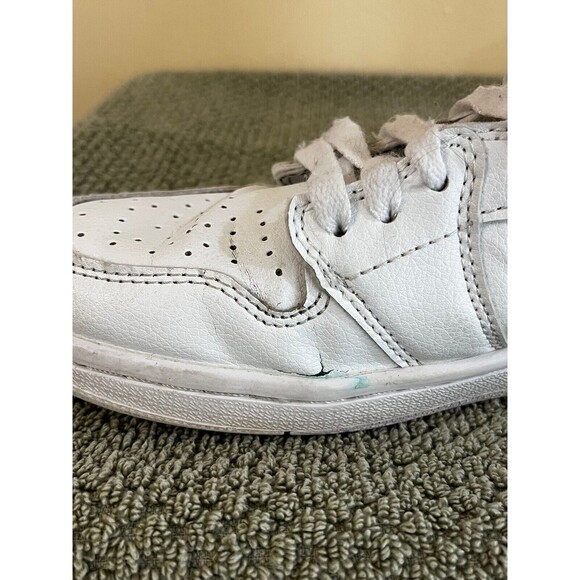 Nike Jordan 1 Retro Mid 'White Pure Platinum" 554724-104 Men’s Sz 7 Women 8.5 - Picture 7 of 8